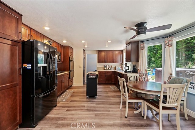 Detail Gallery Image 14 of 45 For 3079 Mojave Ct, Highland,  CA 92346 - 4 Beds | 3 Baths