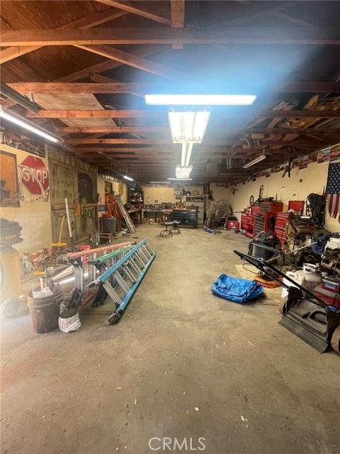 15900 Mesquite, Hesperia CA: https://media.crmls.org/medias/53177a50-a2d8-4a62-acdd-aade50ae7019.jpg