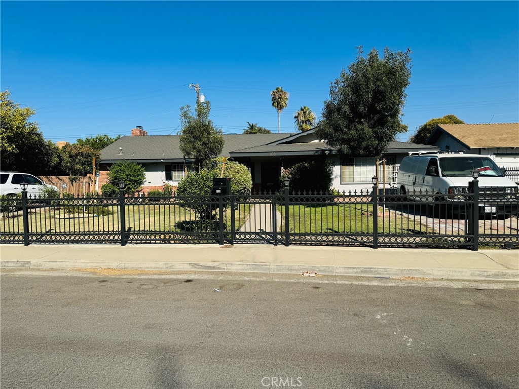 53183D8C 271F 4E4C 984B 0723Ea41A653 906 Loch Lomond Drive, Bakersfield, Ca 93304 &Lt;Span Style='Backgroundcolor:transparent;Padding:0Px;'&Gt; &Lt;Small&Gt; &Lt;I&Gt; &Lt;/I&Gt; &Lt;/Small&Gt;&Lt;/Span&Gt;