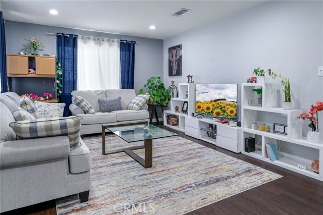 10926 Corby Avenue, Norwalk CA: https://media.crmls.org/medias/5318952a-9ba9-49e2-8f2e-71b9e08dbd7a.jpg