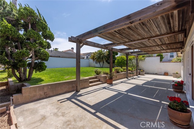 Detail Gallery Image 41 of 44 For 1632 Nelson Avenue, Manhattan Beach,  CA 90266 - 4 Beds | 2/1 Baths