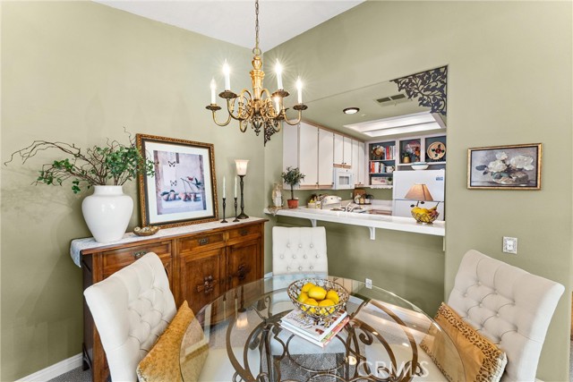 Detail Gallery Image 9 of 29 For 2960 Champion Way #709,  Tustin,  CA 92782 - 2 Beds | 2 Baths