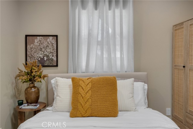 1123 E Ocean Blvd, Long Beach CA: https://media.crmls.org/medias/531939b5-1201-4db9-8830-7ff0ed6cb48b.jpg