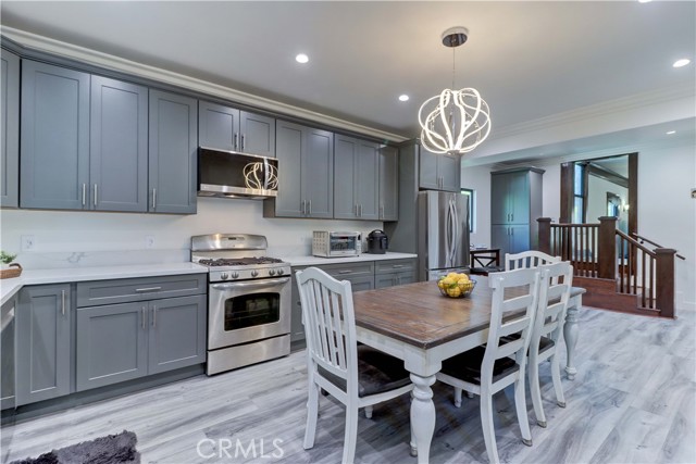 Detail Gallery Image 17 of 73 For 223 N. St. Andrews, Los Angeles,  CA 90004 - 7 Beds | 6/1 Baths