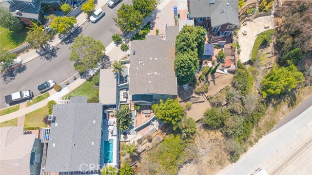 1320 Bush Street, San Diego CA: https://media.crmls.org/medias/53196f5c-66d9-4e1b-83c7-04f6456702d3.jpg