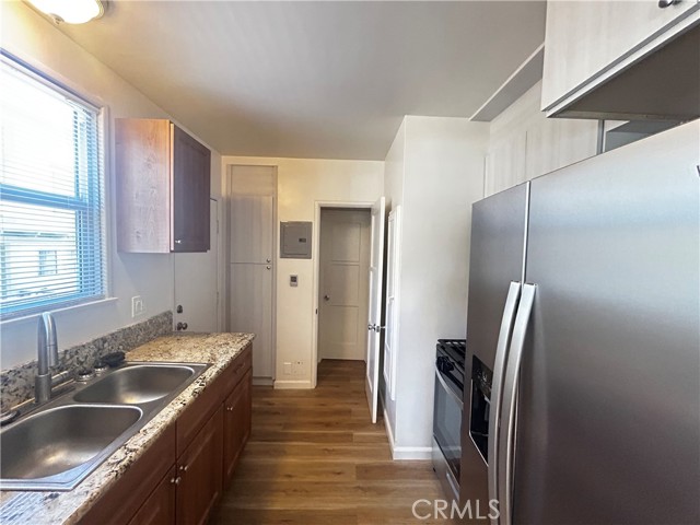 Detail Gallery Image 15 of 18 For 1015 Thompson, Glendale,  CA 91201 - 1 Beds | 1 Baths