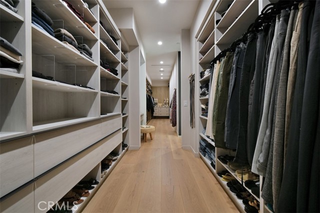 Detail Gallery Image 35 of 36 For 14753 Round Valley, Sherman Oaks,  CA 91403 - 4 Beds | 5 Baths