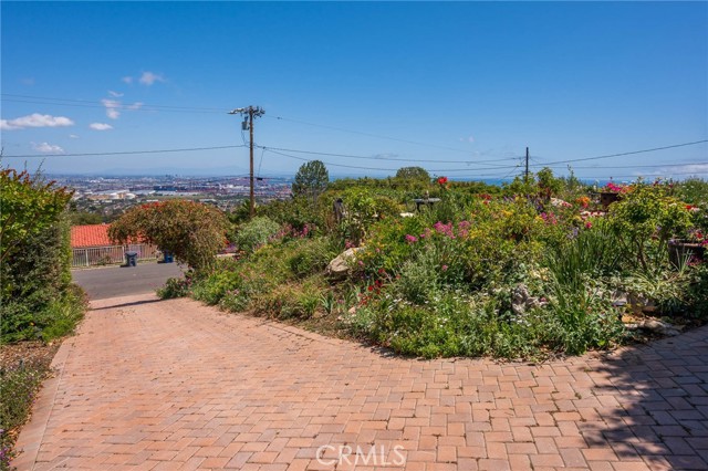 1 Bridle Lane, Rancho Palos Verdes, California 90275, 3 Bedrooms Bedrooms, ,1 BathroomBathrooms,Residential,Sold,Bridle,SB22113109