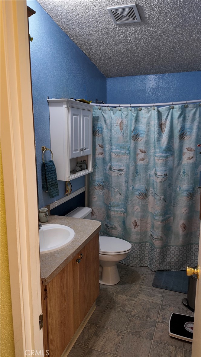 https://media.crmls.org/medias/531df741-519d-4d71-a1ef-c6fbe160fff2.jpg?preset=X-Large