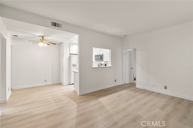 Detail Gallery Image 4 of 15 For 78 Flor De Sol #55,  Rancho Santa Margarita,  CA 92688 - 2 Beds | 2 Baths