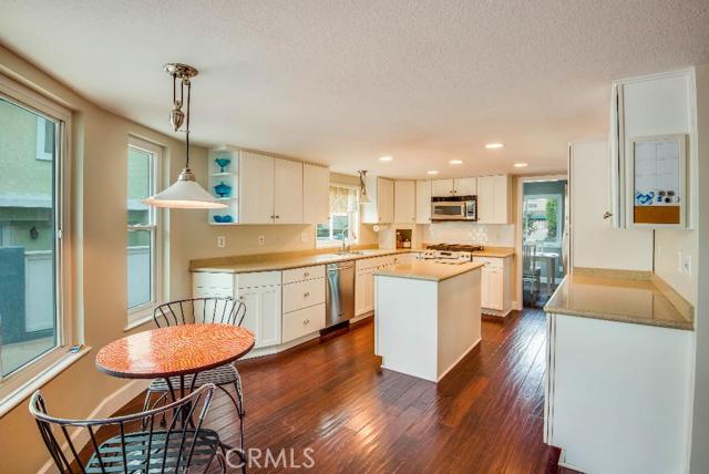 2009 Ruhland Avenue, Redondo Beach, California 90278, 3 Bedrooms Bedrooms, ,3 BathroomsBathrooms,Residential,Sold,Ruhland,SB15125760 2009 Ruhland Avenue, Redondo Beach, California 90278, 3 Bedrooms Bedrooms, ,3 BathroomsBathrooms,Residential,Sold,Ruhland,SB15125760