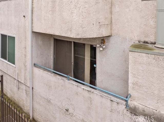 Detail Gallery Image 9 of 33 For 6036 Hazelhurst #C,  North Hollywood,  CA 91606 - 1 Beds | 2 Baths