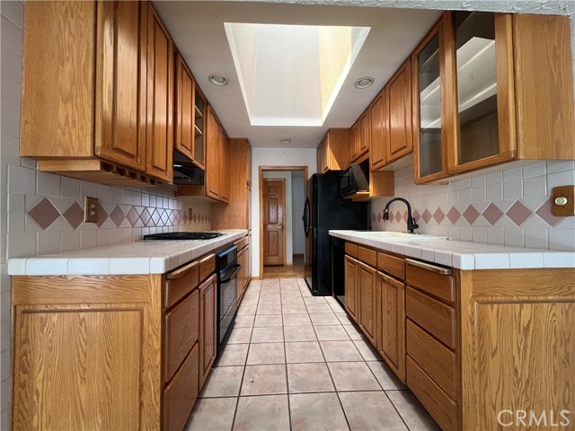 Detail Gallery Image 6 of 23 For 8294 E Carburton, Long Beach,  CA 90808 - 4 Beds | 2 Baths