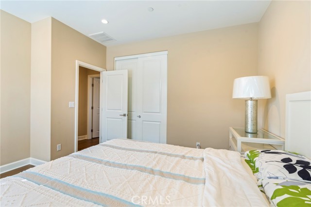 Detail Gallery Image 29 of 34 For 71 Brixton, Irvine,  CA 92620 - 4 Beds | 3 Baths