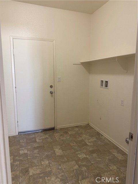 2062 Splendid Circle, San Jacinto CA: https://media.crmls.org/medias/5321f8bf-f945-4e62-a952-5e30ea0b4800.jpg
