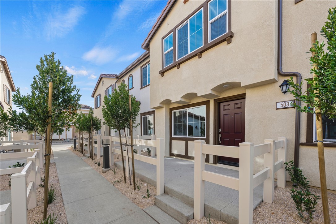 Detail Gallery Image 2 of 25 For 28392 Oriole Way #503,  Murrieta,  CA 92563 - 3 Beds | 2/1 Baths