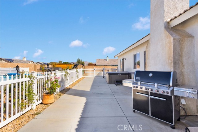 21152 Reliance, Apple Valley CA: https://media.crmls.org/medias/53243a9d-7e0a-488f-8845-c9db049c9c59.jpg