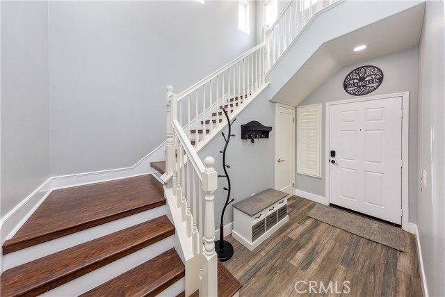 Detail Gallery Image 5 of 35 For 19659 Lanview Lane, Saugus,  CA 91350 - 4 Beds | 3 Baths