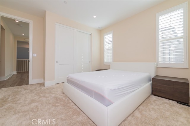 Detail Gallery Image 28 of 56 For 58 Longchamp, Irvine,  CA 92602 - 4 Beds | 4/1 Baths