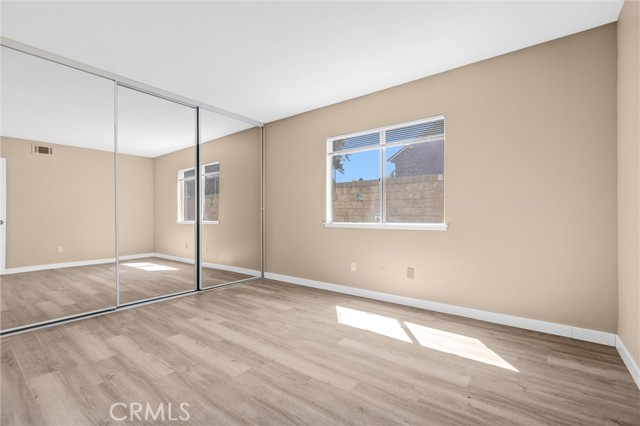 Detail Gallery Image 13 of 31 For 25402 via Jardin, Valencia,  CA 91355 - 4 Beds | 2 Baths
