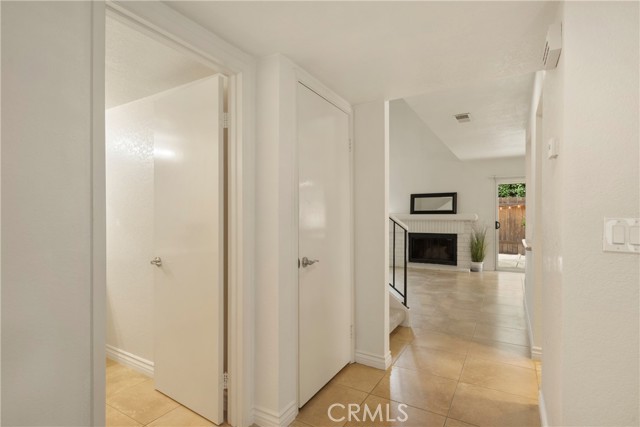 Detail Gallery Image 9 of 38 For 110 Canyon Oak Cir, Pomona,  CA 91767 - 3 Beds | 2/1 Baths