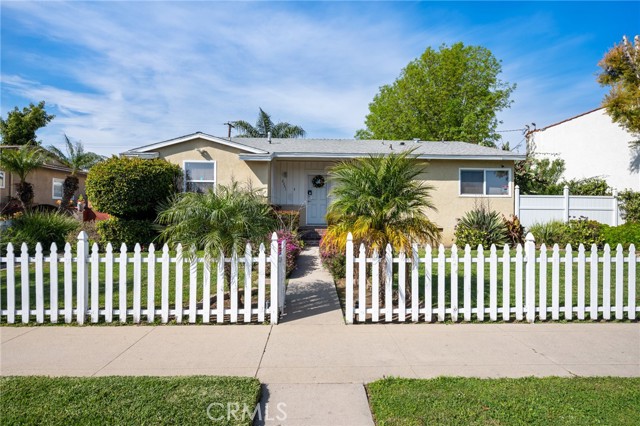 Detail Gallery Image 1 of 1 For 2351 W La Habra Bld, La Habra,  CA 90631 - 3 Beds | 2 Baths