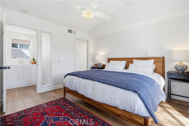 Image 12 of 38 For 26352 Ivrea  