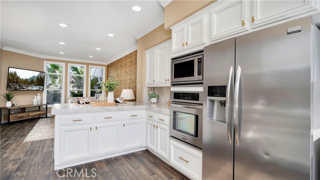 Detail Gallery Image 21 of 58 For 4 Vista Frondosa, Rancho Santa Margarita,  CA 92688 - 3 Beds | 2/1 Baths