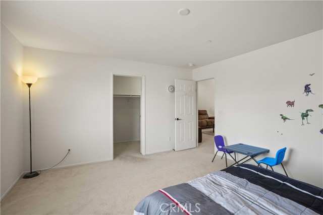 3223 W Avenue J7, Lancaster CA: https://media.crmls.org/medias/5327c19f-fa7f-40f6-8976-015dcdb478f1.jpg