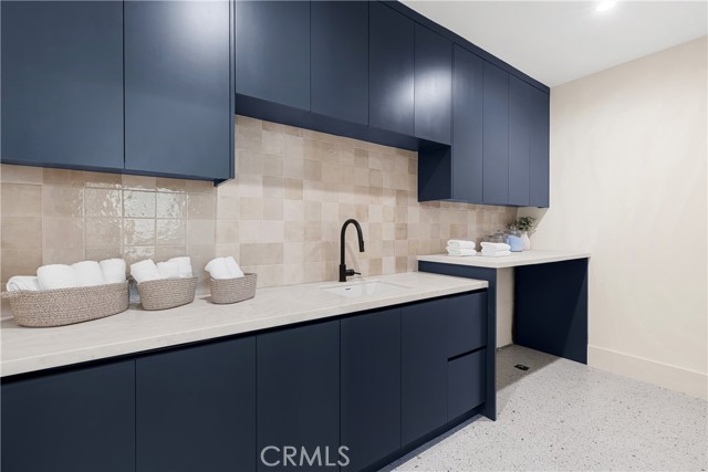 Detail Gallery Image 38 of 49 For 4018 Coldwater Canyon Ave, Studio City,  CA 91604 - 6 Beds | 6/1 Baths