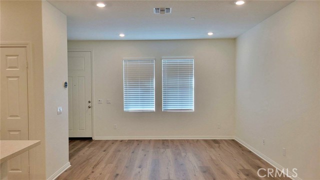 3943 E Carmel Privado, Ontario CA: https://media.crmls.org/medias/5328a240-52b0-4abb-a9dd-3e9548001999.jpg