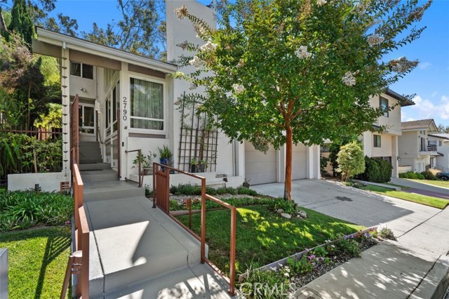 Detail Gallery Image 3 of 50 For 2790 Woodwardia Dr, Los Angeles,  CA 90077 - 5 Beds | 4 Baths