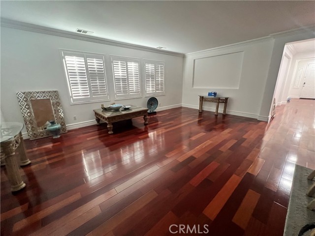 Detail Gallery Image 6 of 34 For 14126 Bay Cir, Corona,  CA 92880 - 6 Beds | 3/1 Baths