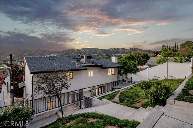 Detail Gallery Image 35 of 52 For 1440 Holbrook St, Eagle Rock,  CA 90041 - 3 Beds | 3/1 Baths