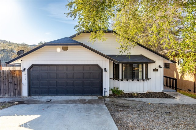 Detail Gallery Image 1 of 35 For 5085 Bluebird Ln, Paso Robles,  CA 93446 - 3 Beds | 2 Baths