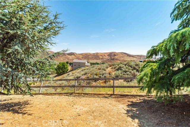 Detail Gallery Image 32 of 40 For 14747 Flintstone Dr, Lake Elizabeth,  CA 93532 - 3 Beds | 2 Baths