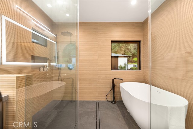 Image 46 of 75 For 775 Linda Vista