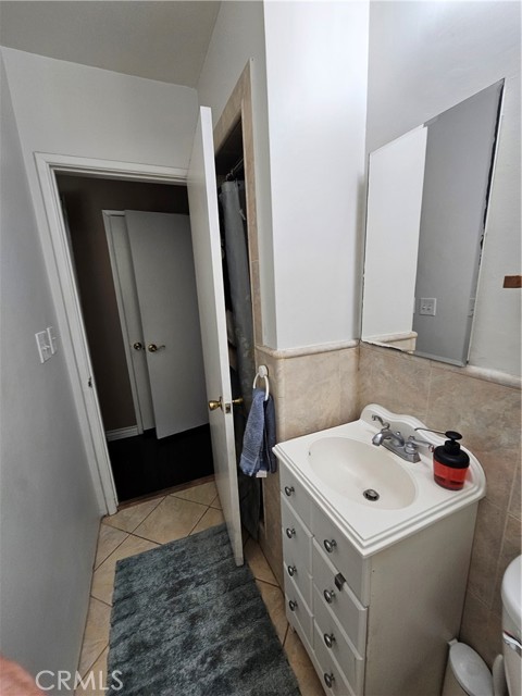 5573 Bonnie Brae Street, Montclair CA: https://media.crmls.org/medias/532d1a85-4a73-4be2-8d16-b4f0ef175b33.jpg