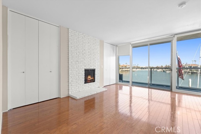 Front Image Thumbnail for CRCV26037590