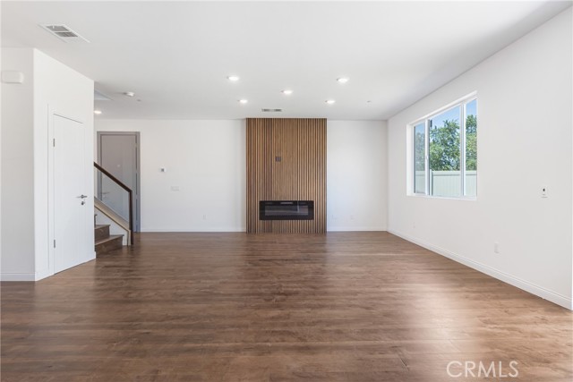 Detail Gallery Image 5 of 46 For 14424 Buvan Ct, Moreno Valley,  CA 92555 - 5 Beds | 3/1 Baths