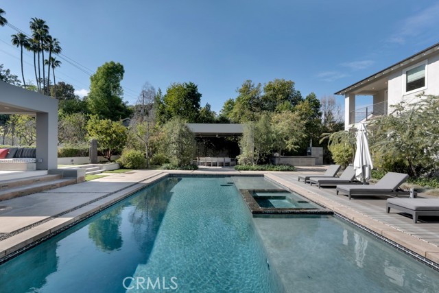 Detail Gallery Image 68 of 75 For 17950 Rancho St, Encino,  CA 91316 - 5 Beds | 6 Baths