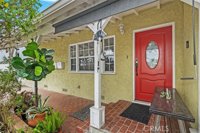 12343 Rives Avenue, Downey CA: https://media.crmls.org/medias/532ecd29-375e-4ce5-9479-5dcc8344883f.jpg