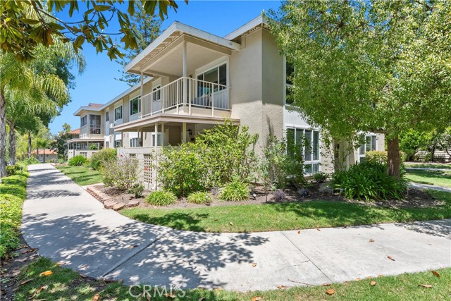780 P Via Los Altos, Laguna Woods CA: https://media.crmls.org/medias/532f698c-0b5e-4760-af2b-494fc0c99abf.jpg