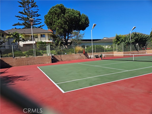 Detail Gallery Image 26 of 36 For 22945 Nadine Cir #B,  Torrance,  CA 90505 - 2 Beds | 2 Baths