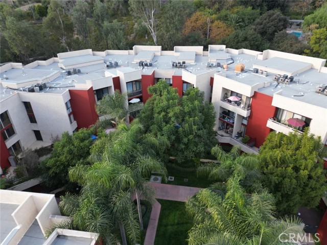 Detail Gallery Image 1 of 19 For 3961 via Marisol #223,  Los Angeles,  CA 90042 - 2 Beds | 2 Baths