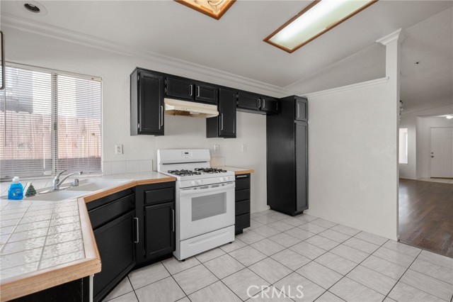 Detail Gallery Image 12 of 29 For 11864 Perlita, Fontana,  CA 92337 - 3 Beds | 2 Baths