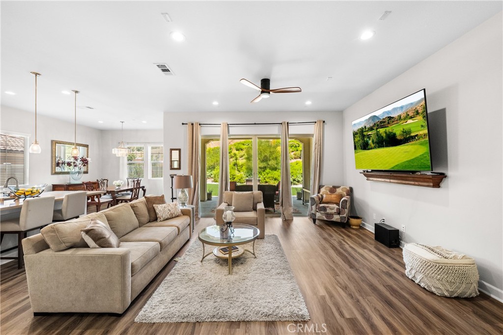 MLS #OC25159239 img 15