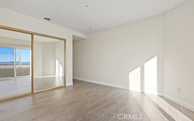 25 15th Place # 101, Long Beach, California 90802, 3 Bedrooms Bedrooms, ,2 BathroomsBathrooms,Residential,For Sale,25 15th Place # 101,CROC25040740