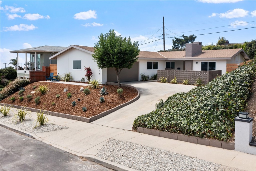 1719 Pescadores Avenue