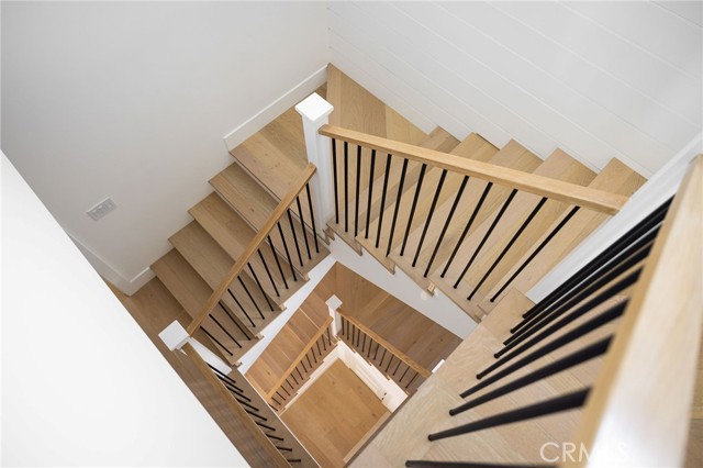 702 Poinsettia Avenue, Corona del Mar CA: https://media.crmls.org/medias/53310ff2-c87c-49dc-8edf-8222cf7f576b.jpg